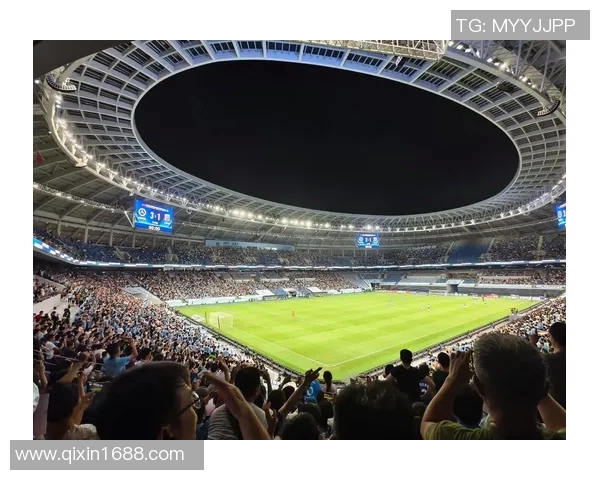 陈芳独家解析足球技巧与战术分享,助你提升球场表现与观赛乐趣